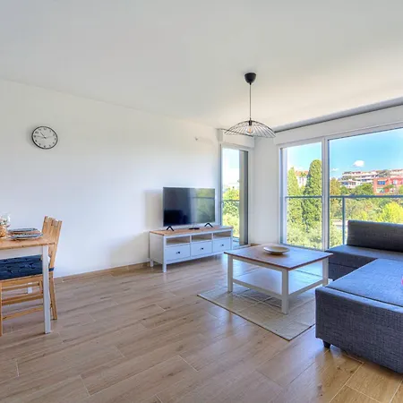 Fleuri Vue - Welkeys Apartament